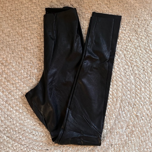 NWOT Spanx Perfect Control Faux Leather Legging - Picture 2 of 3